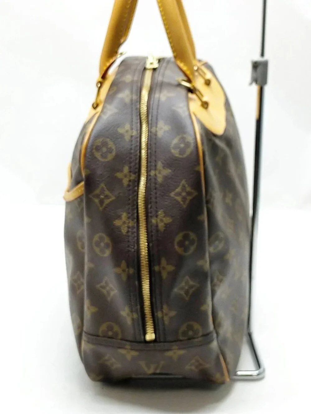 Authentic Louis Vuitton Deauville Monogram Canvas Brown Top Handle Travel Bag